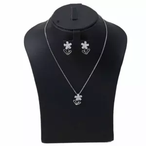 Artificial silver hot sale necklace set