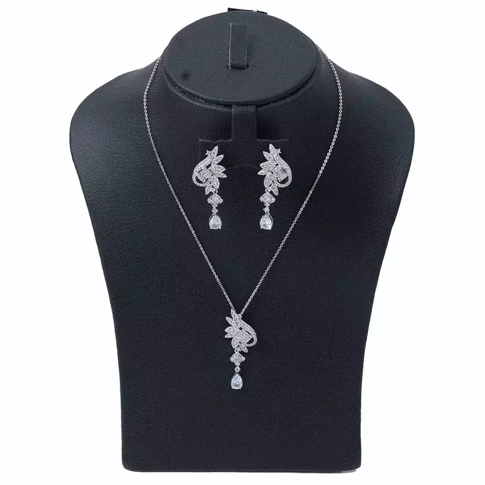 Artificial clearance silver necklace