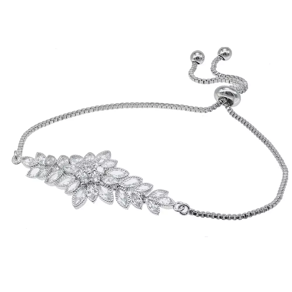 Women's Pretty Leaf Bracelet In Silver